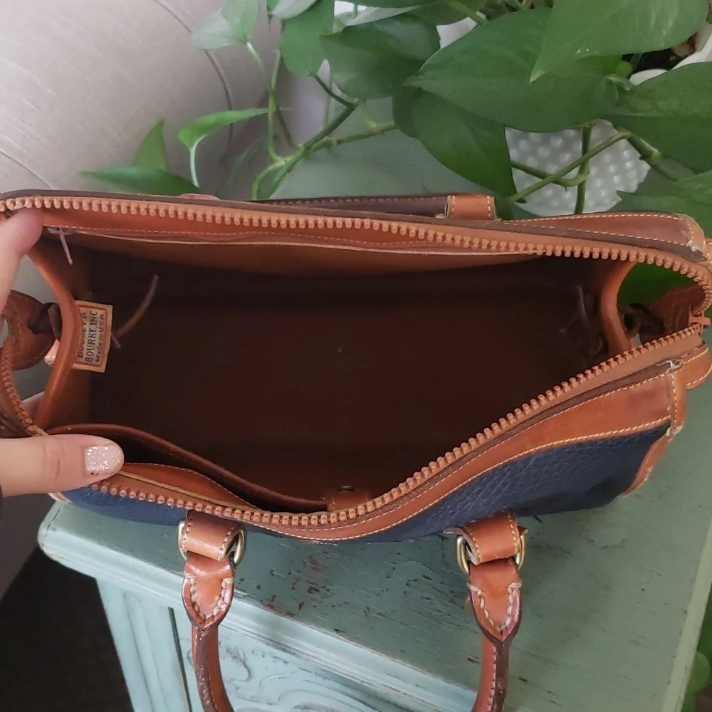 Vintage 90s Dooney Bourke Doctors Bag - Picture 9 of 13